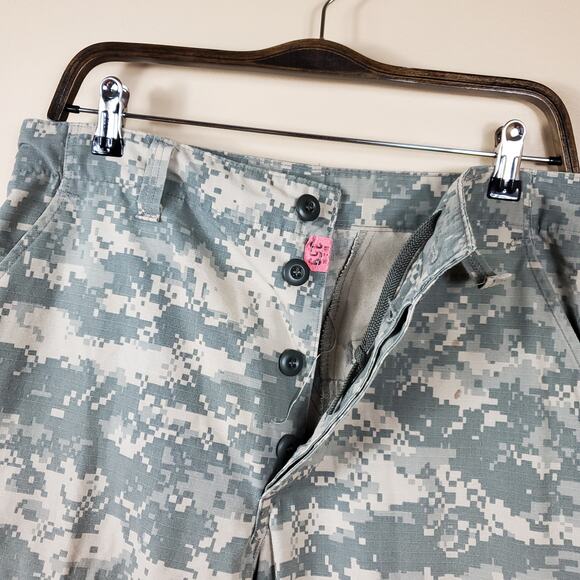 Army Digital Camo Cargo Pants with Button Fly Size S - Picture 10 of 12